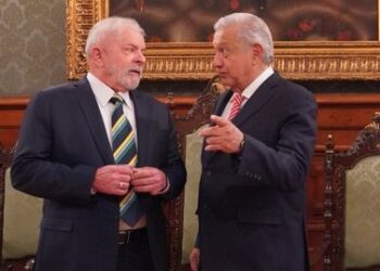 "Ganó Lula, bendito pueblo de Brasil" declaró López Obrador tras su triunfo