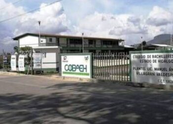 Reportan al menos 25 alumnos intoxicados en un Colegio de Bachilleres en Hidalgo