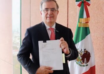 México presenta segunda demanda contra fabricantes de armas de EU