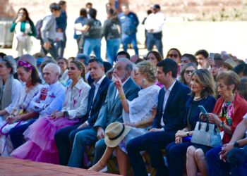 Murat inaugura complejo arquitectónico Centro Cultural Álvaro Carrillo
