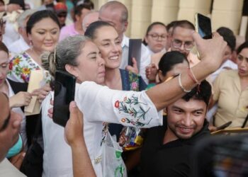 "Una mujer puede ser presidenta", dice Sheinbaum