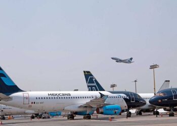 Gobierno federal ofrece 733 mdp por la marca Mexicana de Aviación