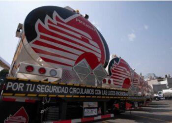Pemex coloca bonos por 2 mil mdd en mercados internacionales para refinanciar deuda