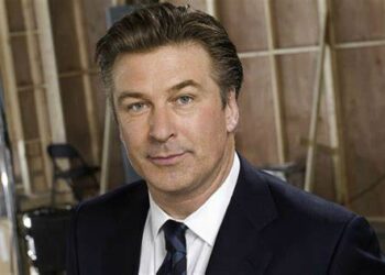 Retiran cargo de uso de armas a Alec Baldwin