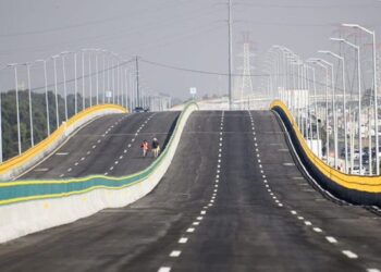 López Obrador inaugura vía rápida de Ecatepec al AIFA