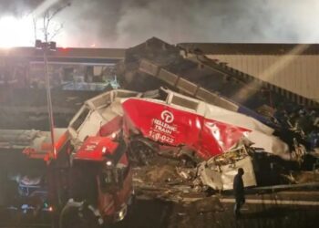 Accidente de trenes deja 26muertos y 85 heridos en Grecia