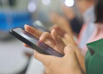 Cuba sufre apagón de Internet y telefonía celular