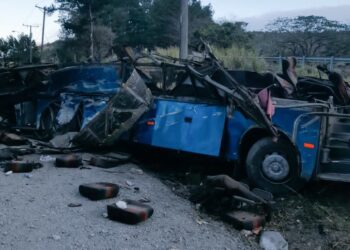Se elevan a 40 los muertos en accidente de un autobús con migrantes en Panamá