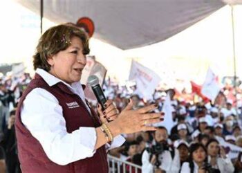 Morena denuncia guerra sucia por difusión de volantes contra Delfina Gómez