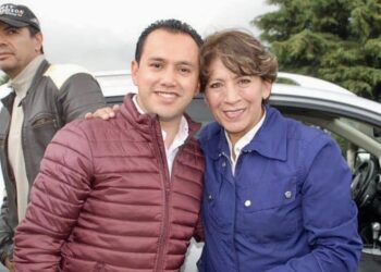 maestra Delfina Gómez