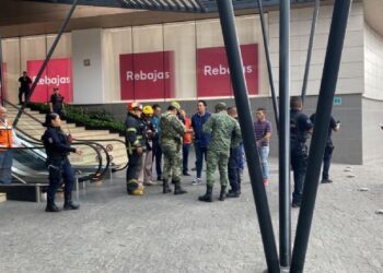 Desalojan Plaza Averanda en Cuernavaca, Morelos, por amenaza de bomba