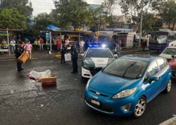 Apuñalan a vendedor de dulces afuera de Metro Copilco