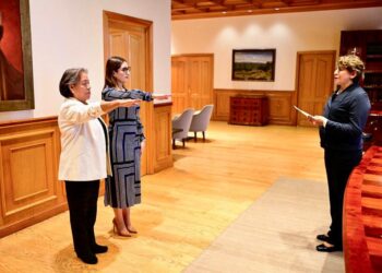 Delfina Gómez toma protesta a secretarias de Finanzas, Desarrollo y al Oficial Mayor