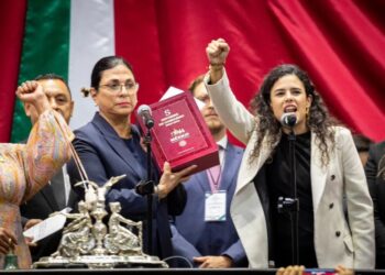 Luisa María Alcalde entrega el Quinto Informe de Gobierno al Congreso de la Unión