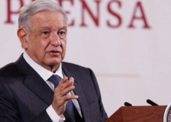 Sólo Sedena y Semar entregarán despensas y ayuda a damnificados: AMLO