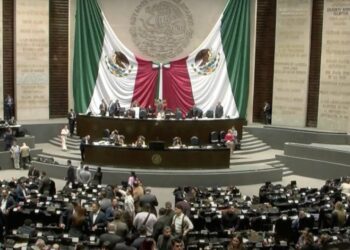 Chocan en San Lázaro por conflicto en Israel; Morena justifica terrorismo y oposición lo condena