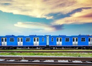 López Obrador publica decreto sobre uso de vías férreas para trenes de pasajeros