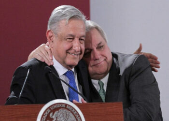 López Obrador lamenta la muerte del empresario Carlos Bremer