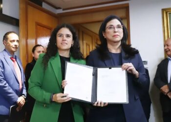 Segob entrega iniciativas de López Obrador a Cámara de Diputados
