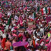 Reporta asistencia de 90 mil personas a Marcha por la Democracia en el Zócalo de la CDMX