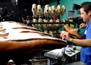 México suspende la importación temporal de calzado