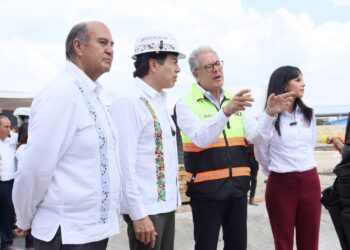 Mario Delgado y funcionarios de Educación de Hidalgo supervisan avances del CBTis Tizayuca