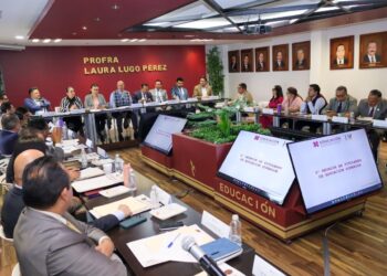 Hidalgo aumenta cobertura y eficiencia en bachillerato