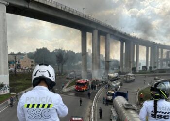 Explota pipa de gas en Puente de la Concordia en Iztapalapa
