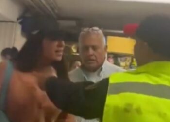 “Lady Metro” agrede verbal y físicamente a oficial: “¡Te dije que ibas a valer ve*!”