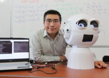 Desarrolla UPT cabeza robótica que funciona con IA