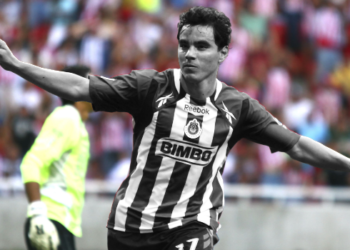 Omar Bravo es imputado por el delito de abuso sexual infantil