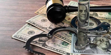 UIF bloquea red de 19 personas y empresas vinculadas al delito.