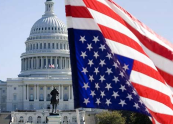 Senado busca reabrir el gobierno de EU con proyecto