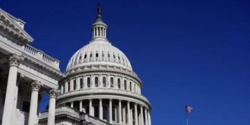 Senado de Estados Unidos aprueba ley para poner fin al cierre de Gobierno