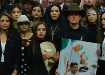 “El Movimiento del Sombrero está más fuerte que nunca”, declara Grecia Quiroz al rendir protesta