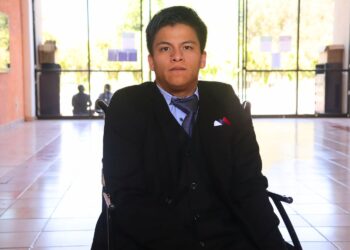 Estudiante del ITSOEH presenta investigación en congreso internacional
