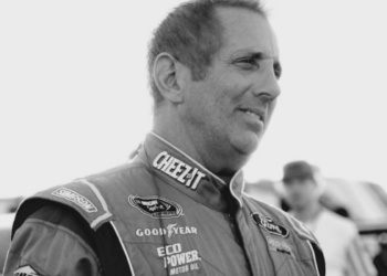 ¡Trágico! Ex piloto de NASCAR Greg Biffle fallece en accidente aéreo.