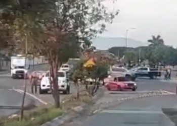 Atacan a balazos a Subsecretario Operativo de SSP de Colima.