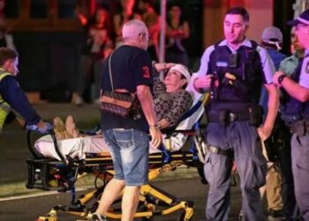 Tiroteo en festividad judía en Australia deja 16 muertos