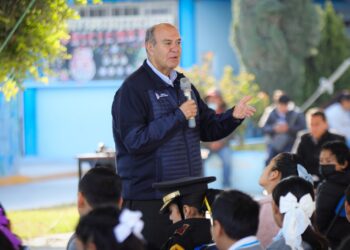 Inaugura Natividad Castrejón techumbre en Atotonilco de Tula