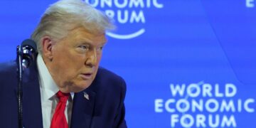 Foro de Davos: Donald Trump insiste en comprar Groenlandia