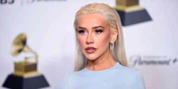 Christina Aguilera anuncia concierto en el Palacio de los Deportes.