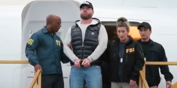 Exatleta Ryan Wedding se declara no culpable de cargos en EU.