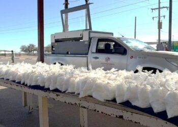 Cae en Sonora camioneta llena metanfetamina y otras drogas.