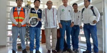 Estudiantes de la UTHH realizan estadía profesional en PEMEX Tabasco