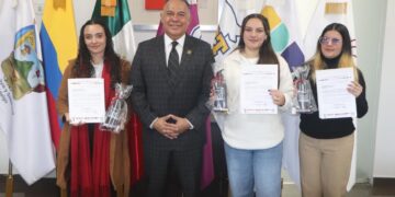 UPT recibe a estudiantes de Colombia en intercambio académico