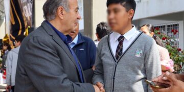 Regresan a clases más de 569 mil estudiantes de educación básica