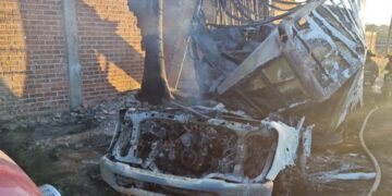 Más de 20 mil litros de huachicol generan aparatoso incendio en La Piedad, Michoacán