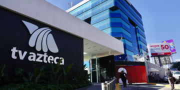 TV Azteca solicita concurso mercantil para sanear finanzas.