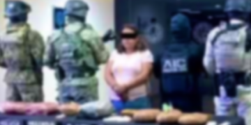 Detienen a excandidata de Totolapan, encabezó protestas pro criminales.